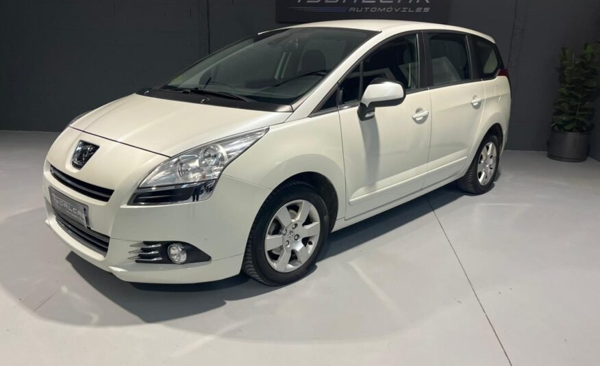 PEUGEOT 5008 1.6 hdi