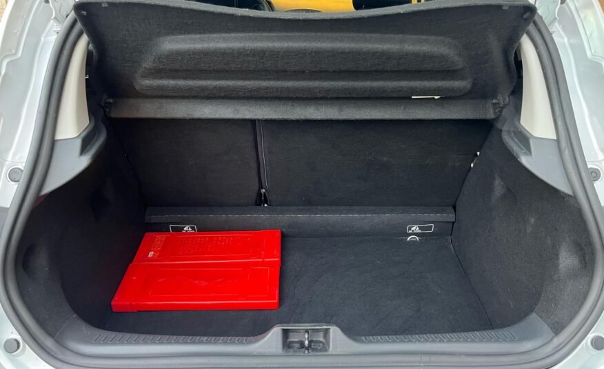 RENAULT Clio BUSSINES