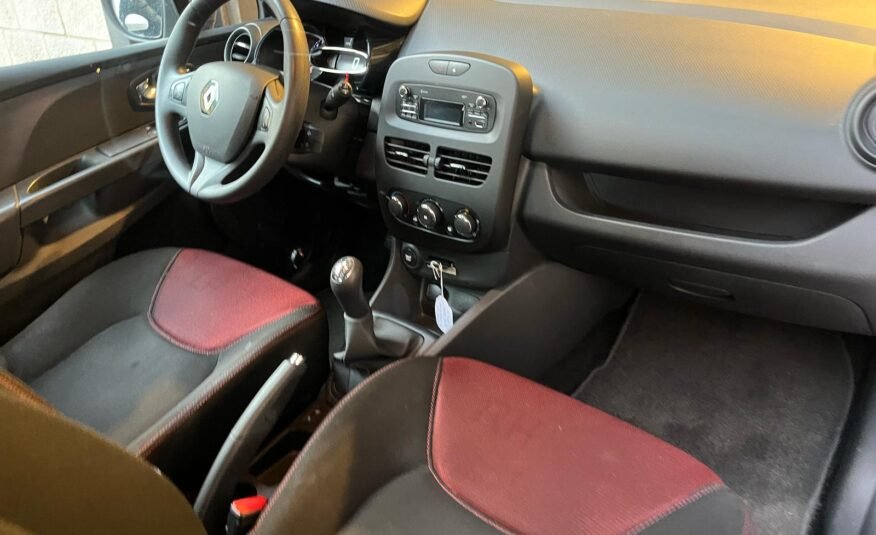 RENAULT Clio BUSSINES