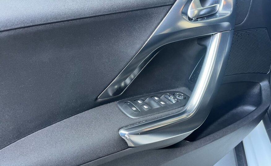PEUGEOT 2008 ALLURE 1.6 eHDi 100 5p.