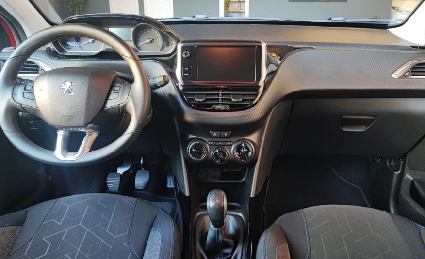 PEUGEOT 2008 SIGNATURE 1.5 BLUEHDI