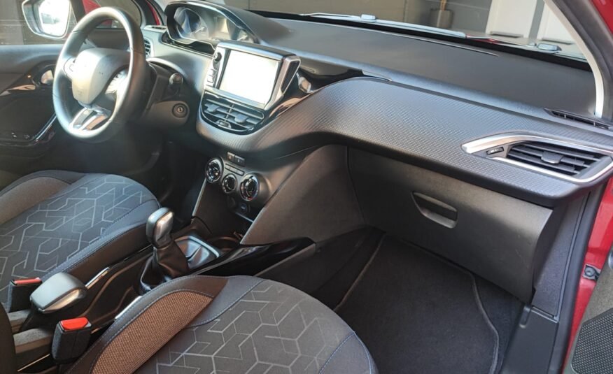PEUGEOT 2008 SIGNATURE 1.5 BLUEHDI