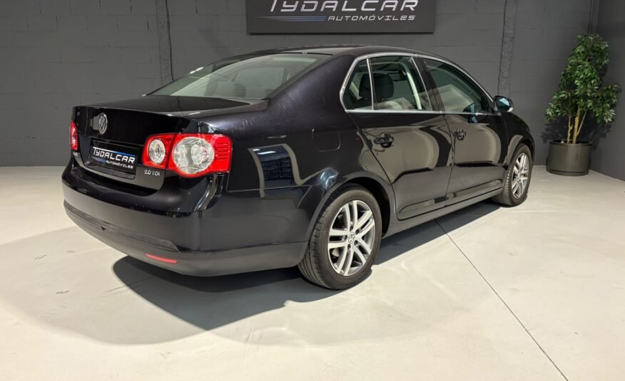 VOLKSWAGEN JETTA 2.0 TDI