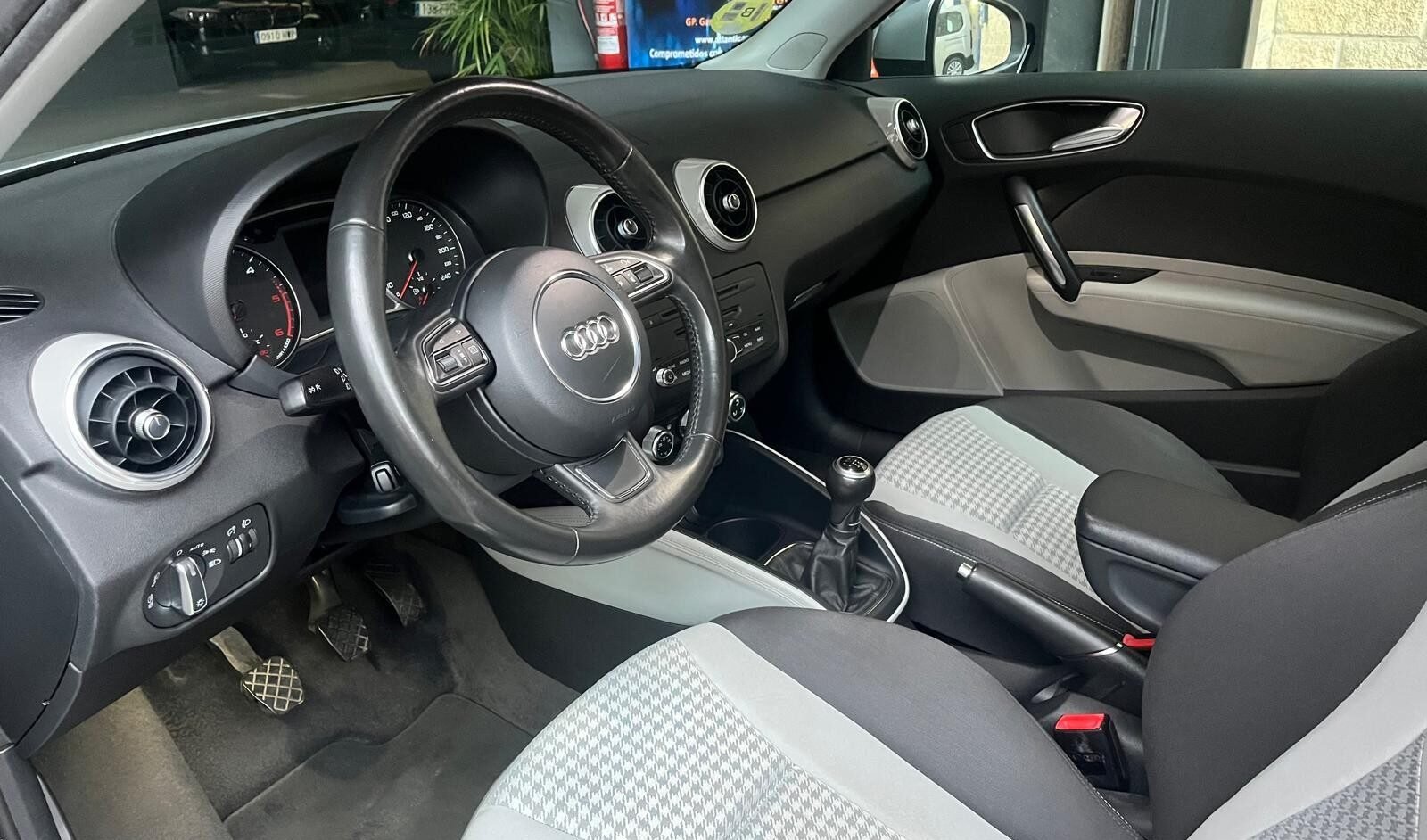 AUDI A1 1.6 TDi