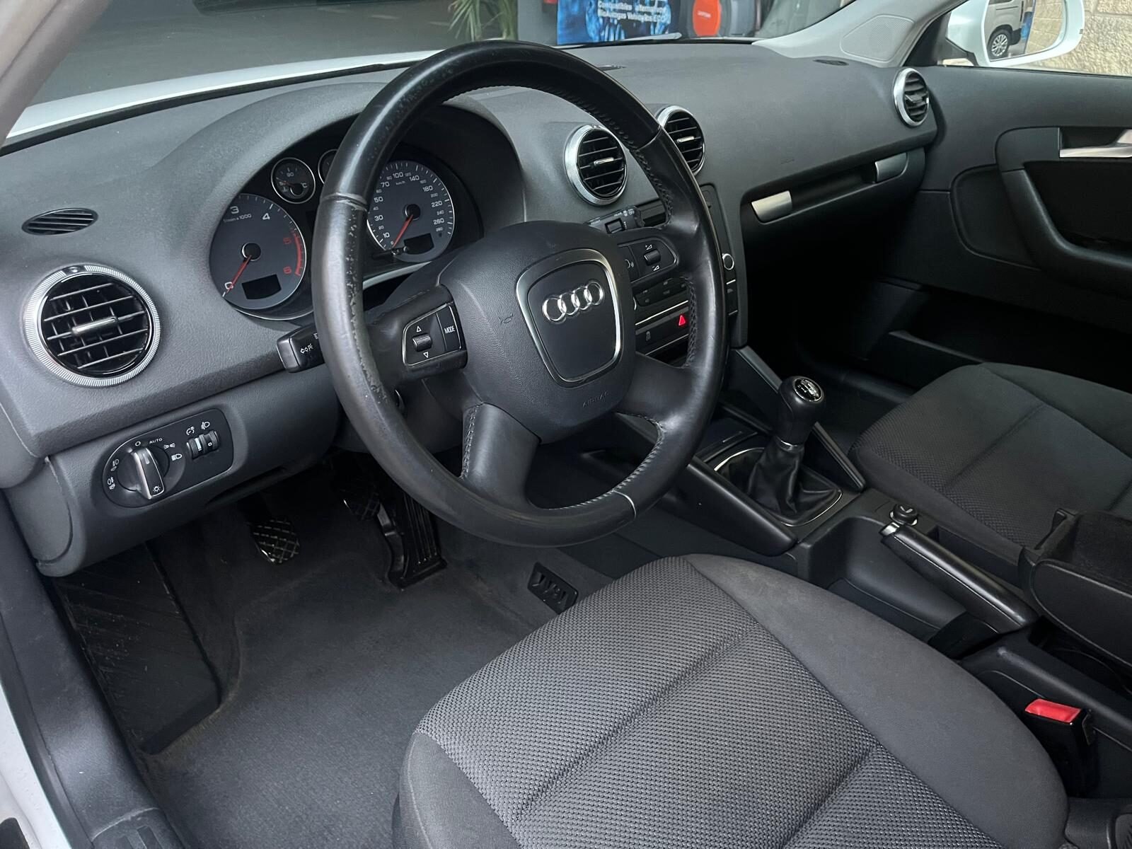 AUDI A3 1.6 TDi 