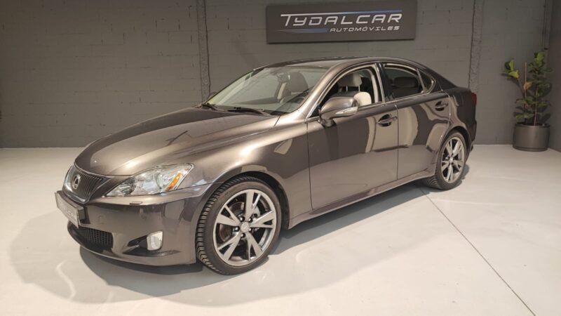 LEXUS IS 220D SPORT MY10