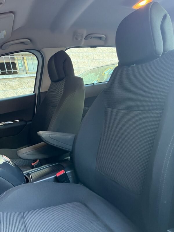 PEUGEOT 5008 1.6 hdi