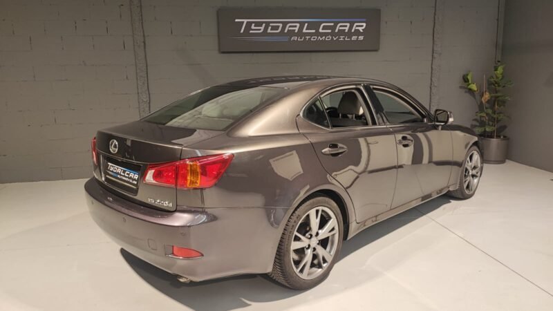 LEXUS IS 220D SPORT MY10