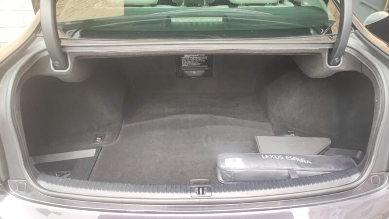 LEXUS IS 220D SPORT MY10