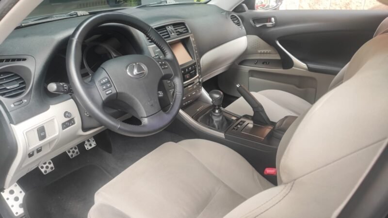 LEXUS IS 220D SPORT MY10