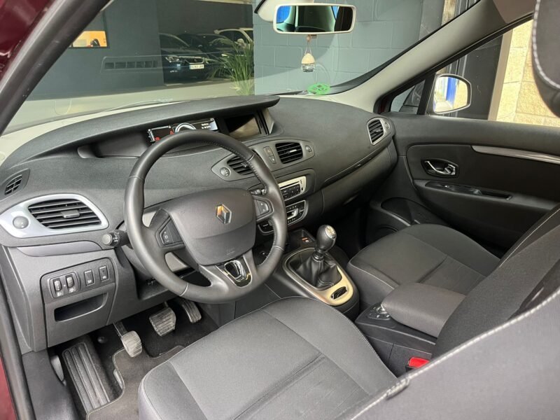 RENAULT GRAND SCENIC 1.6 LIMITED DCI