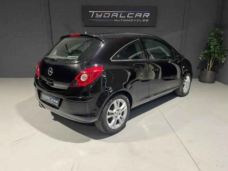 OPEL CORSA 1.4 i