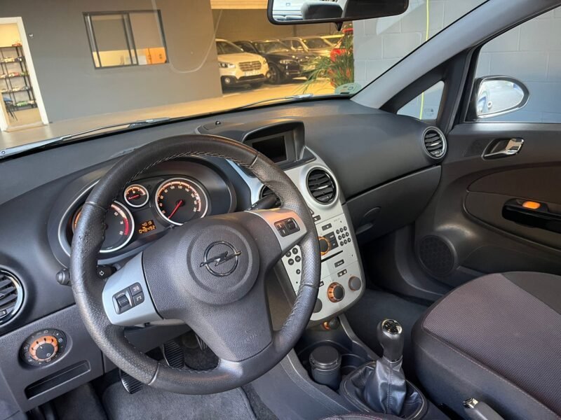 OPEL CORSA 1.4 i