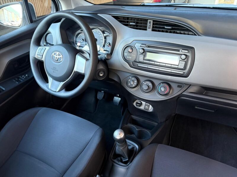 TOYOTA YARIS 1.0 VVTi