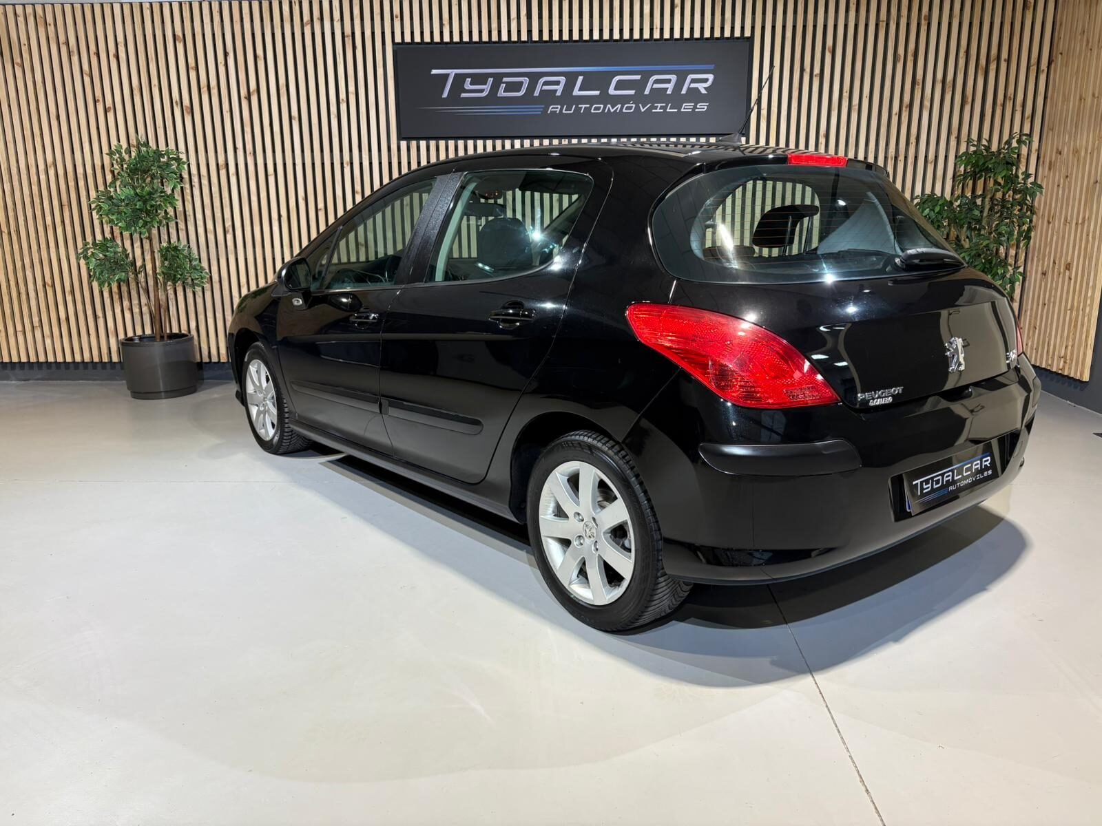 PEUGEOT 308 1.6VTi 