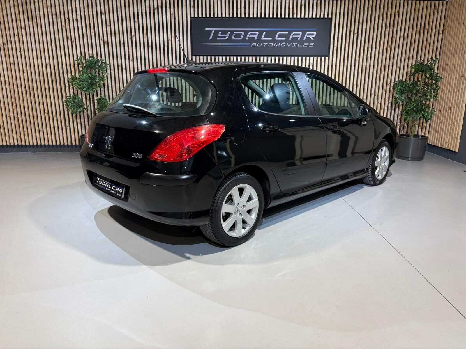 PEUGEOT 308 1.6VTi 