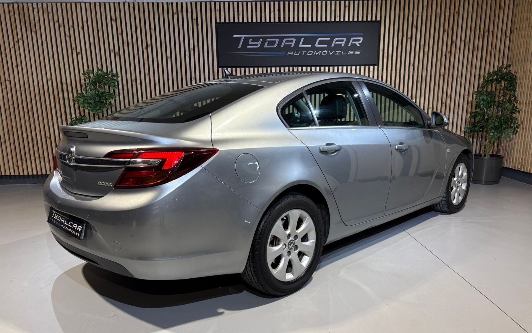 OPEL INSIGNIA 2.0CDTi  