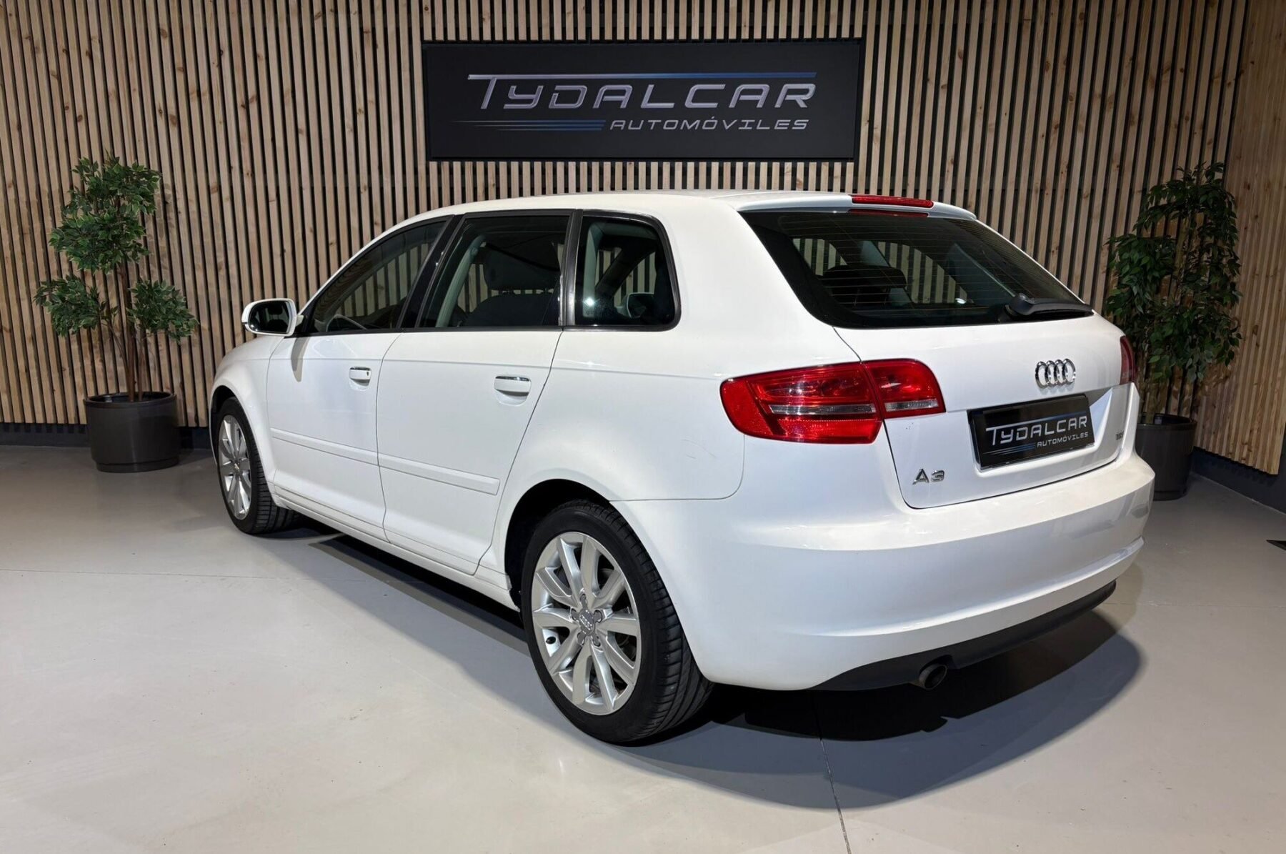 AUDI A3 1.6 TDi 