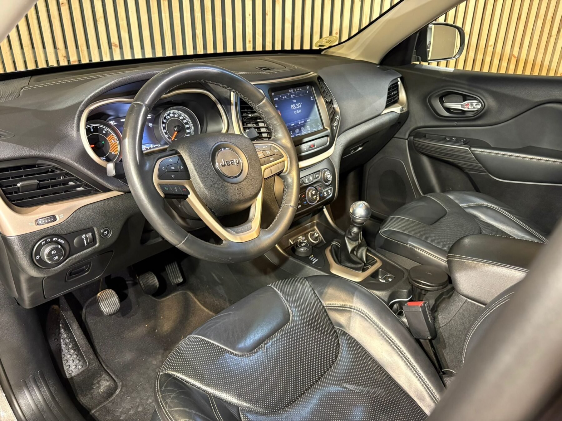 JEEP CHEROKEE 2.0 CRD