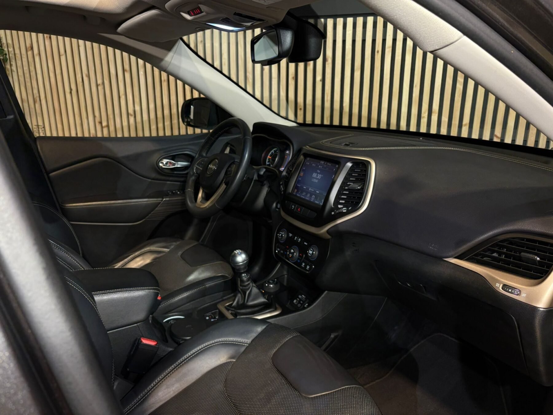 JEEP CHEROKEE 2.0 CRD