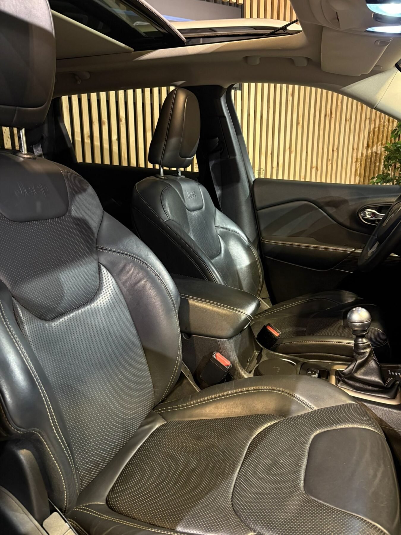 JEEP CHEROKEE 2.0 CRD