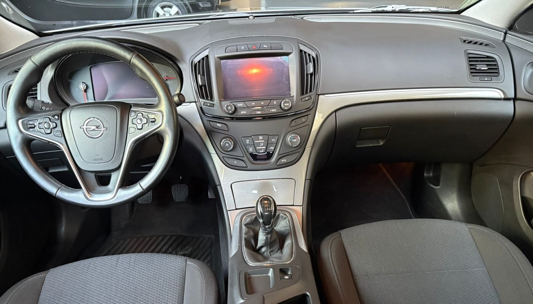 OPEL INSIGNIA 2.0CDTi  