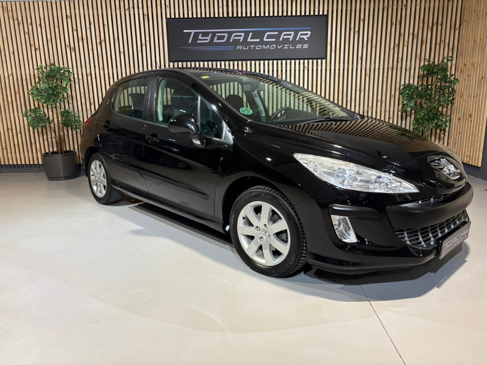PEUGEOT 308 1.6VTi 