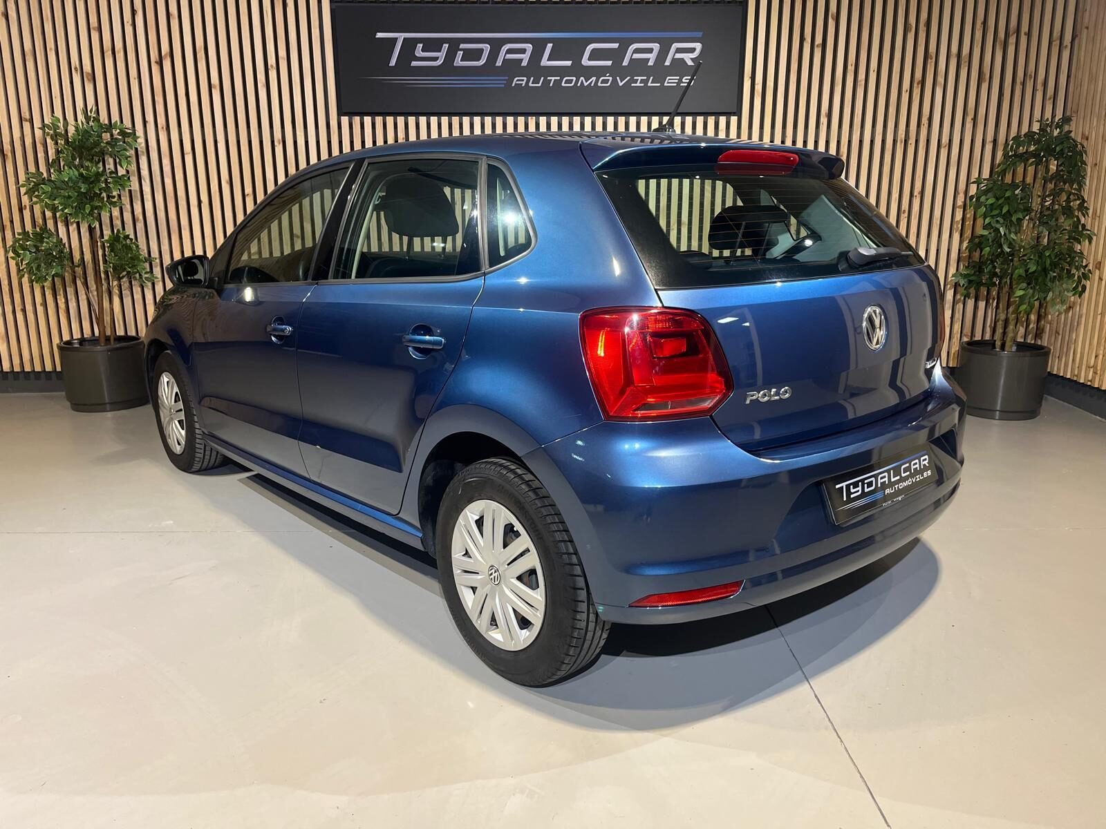VOLKSWAGEN POLO 1.0 