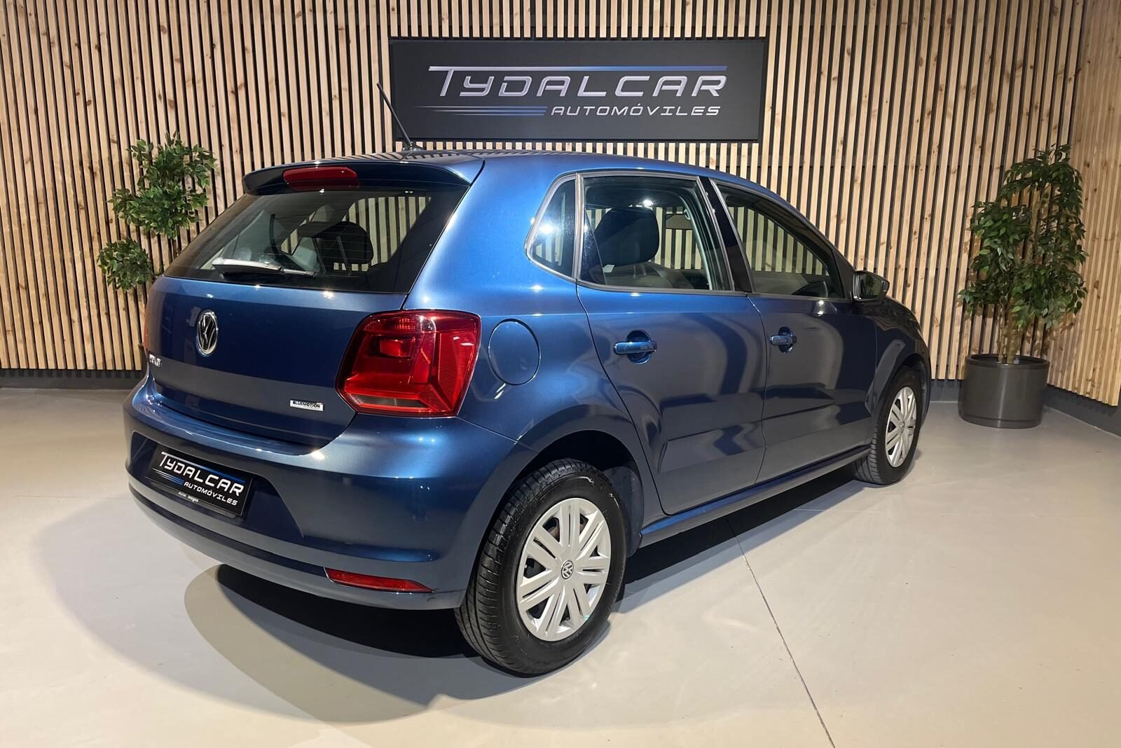 VOLKSWAGEN POLO 1.0 