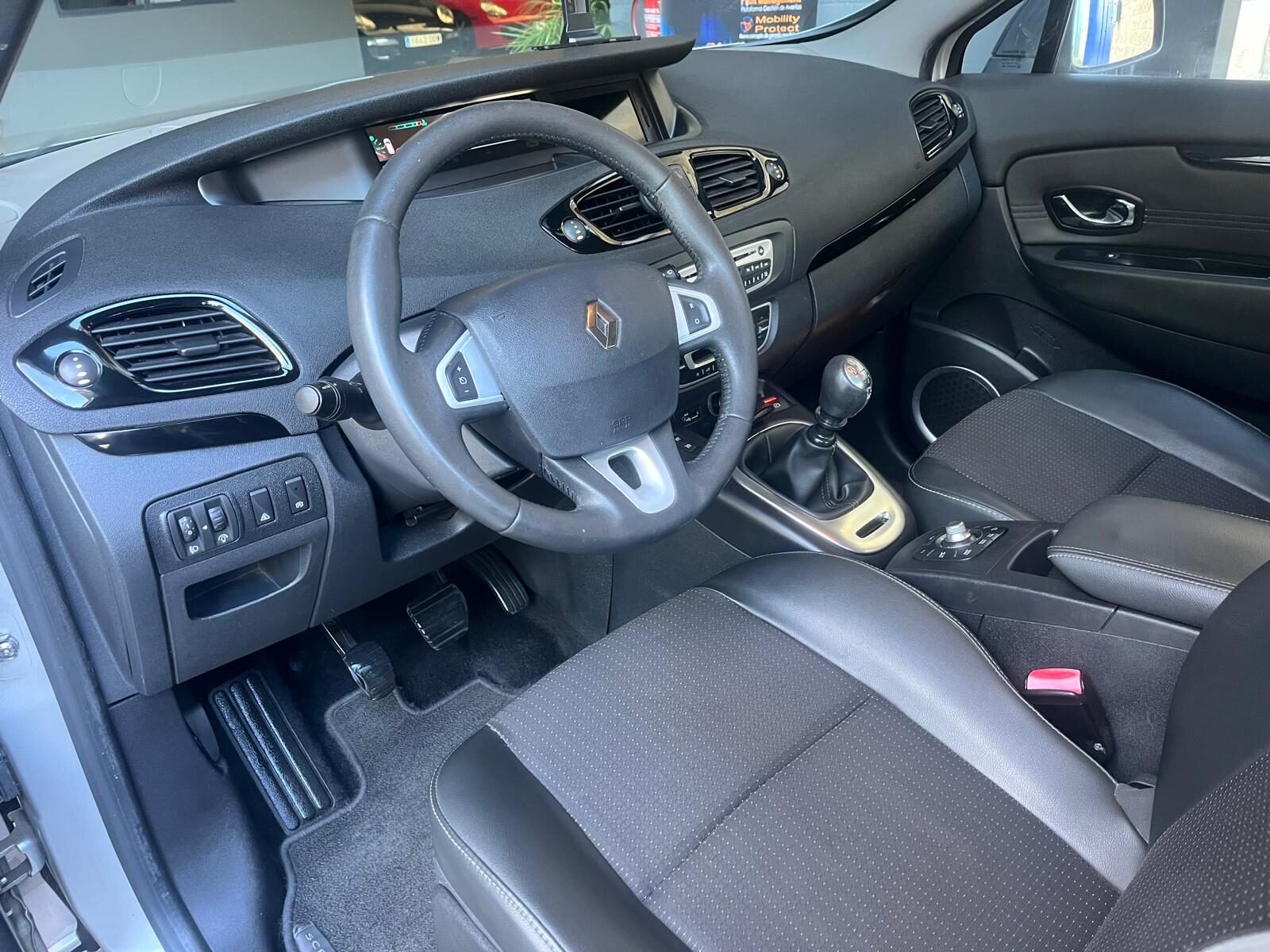 RENAULT SCENIC 1.6 DCi