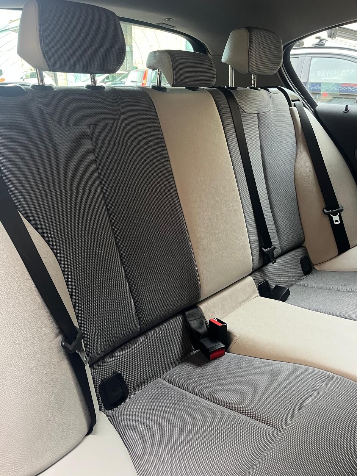 BMW Serie 1 116 D   2.0 D 