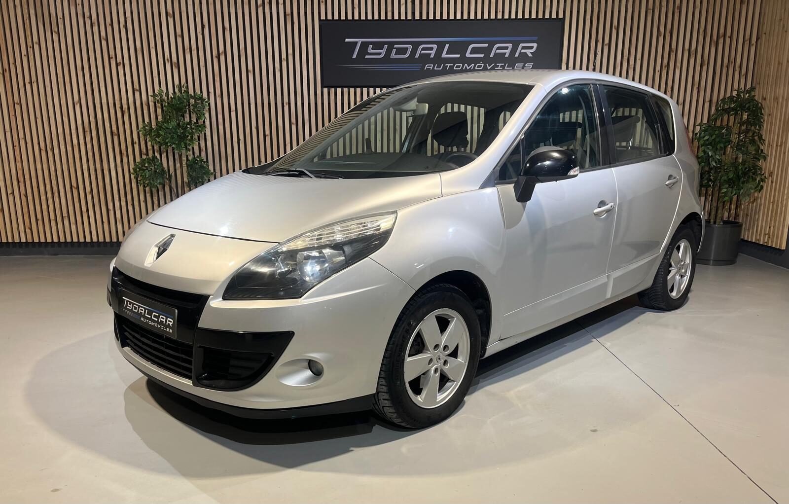 RENAULT SCENIC 1.6 DCi