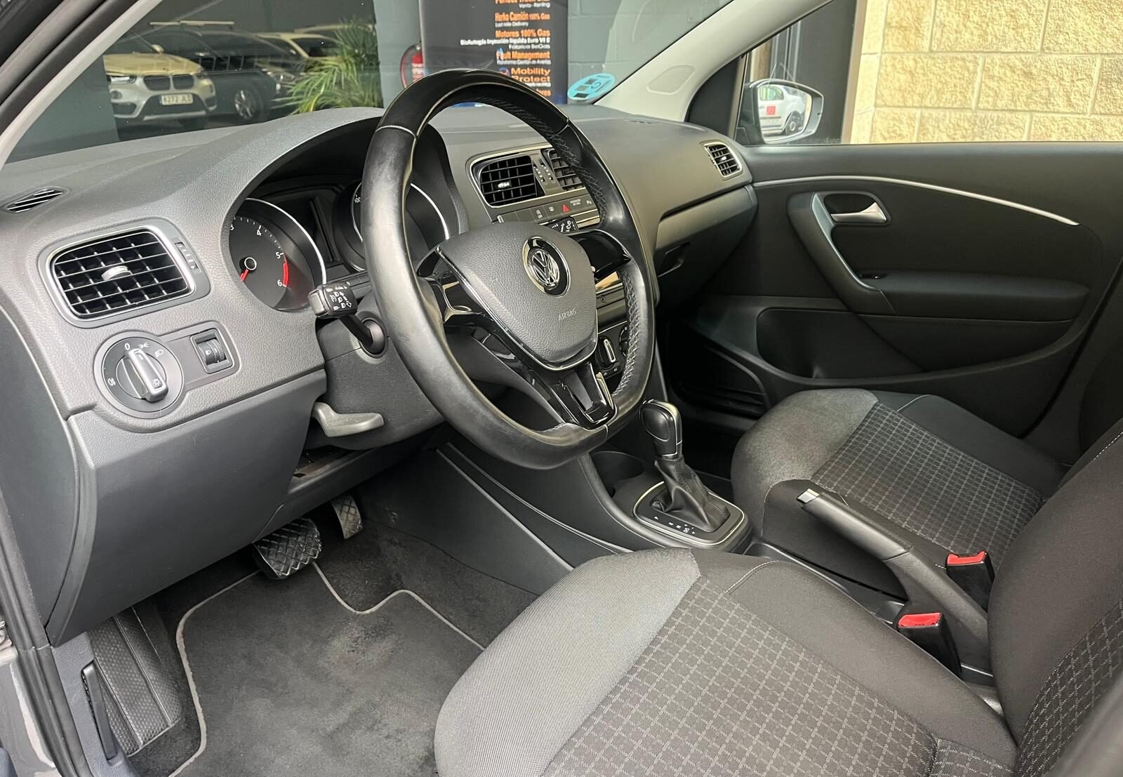 VOLKSWAGEN POLO 1.4 TDi