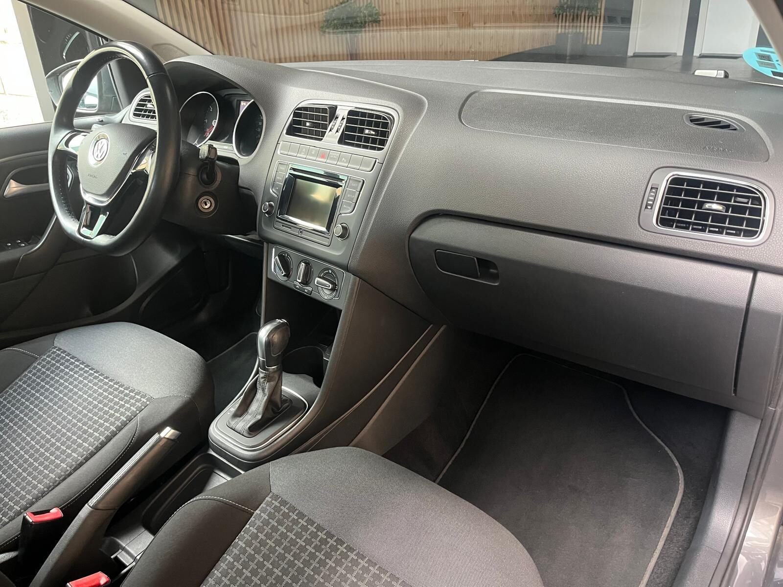VOLKSWAGEN POLO 1.4 TDi