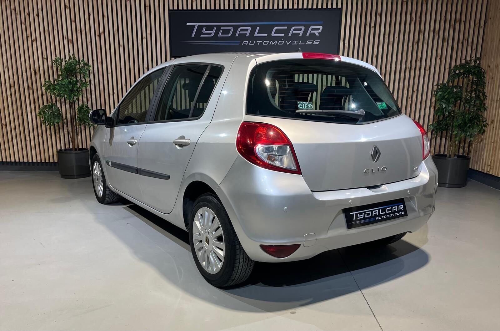 RENAULT Clio 1.5 DCi