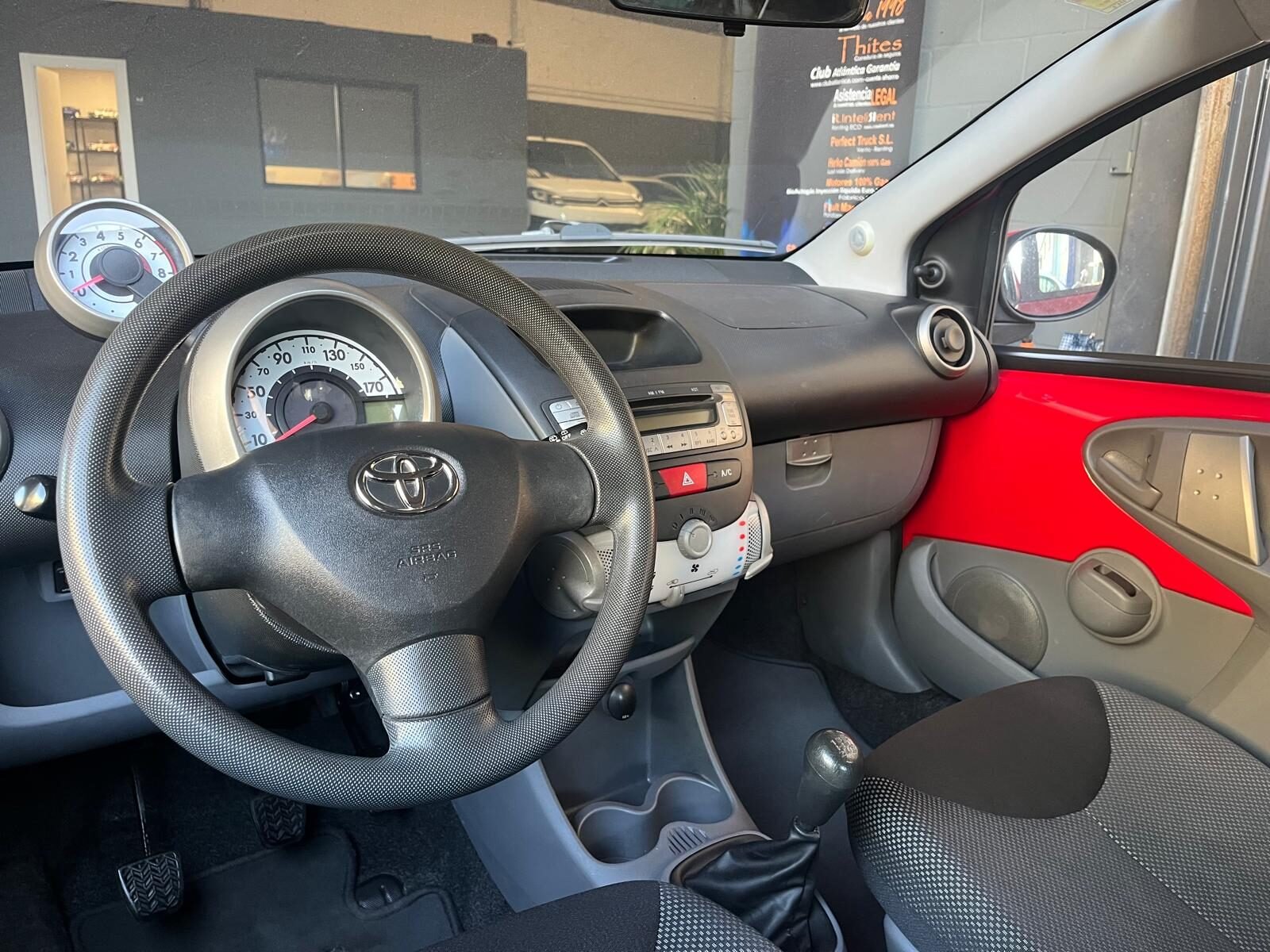 TOYOTA AYGO 1.0 VVTi
