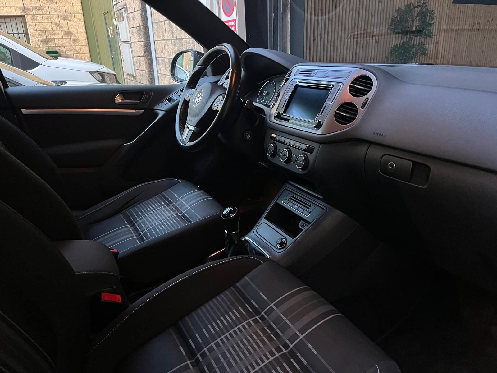 VOLKSWAGEN TIGUAN 2.0TDi 