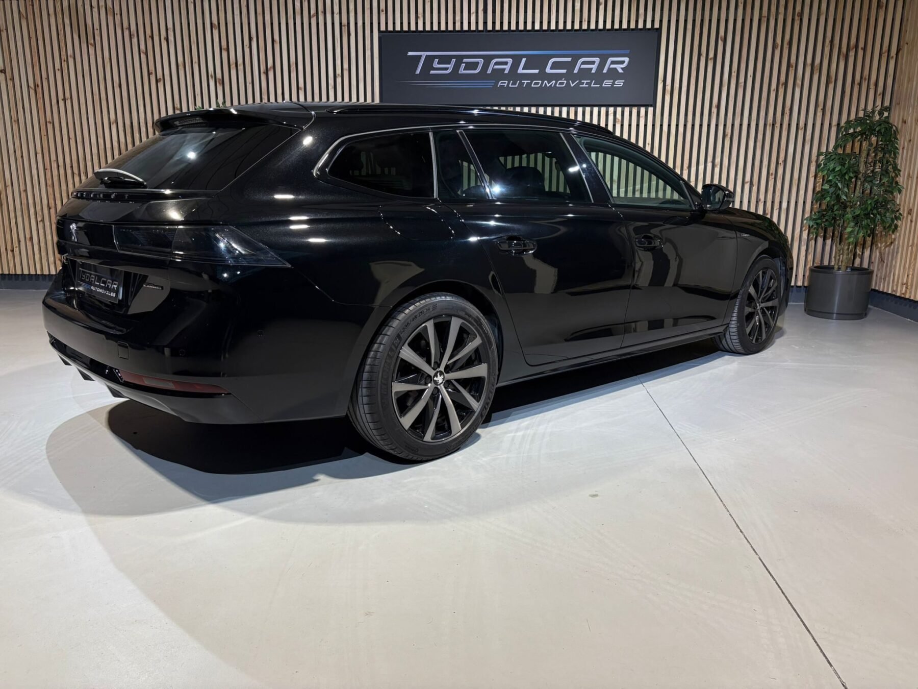 PEUGEOT 508 2.0 HDi 