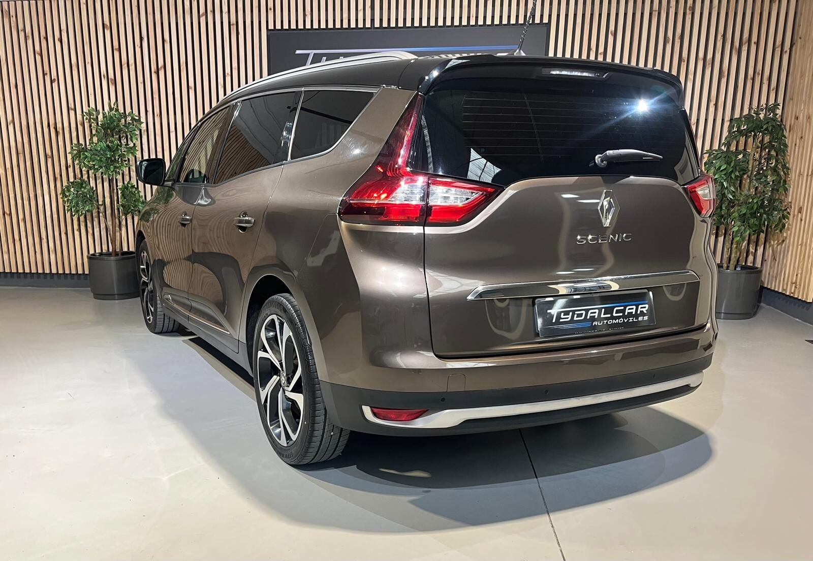 RENAULT GRAND SCENIC 1.6 DCi