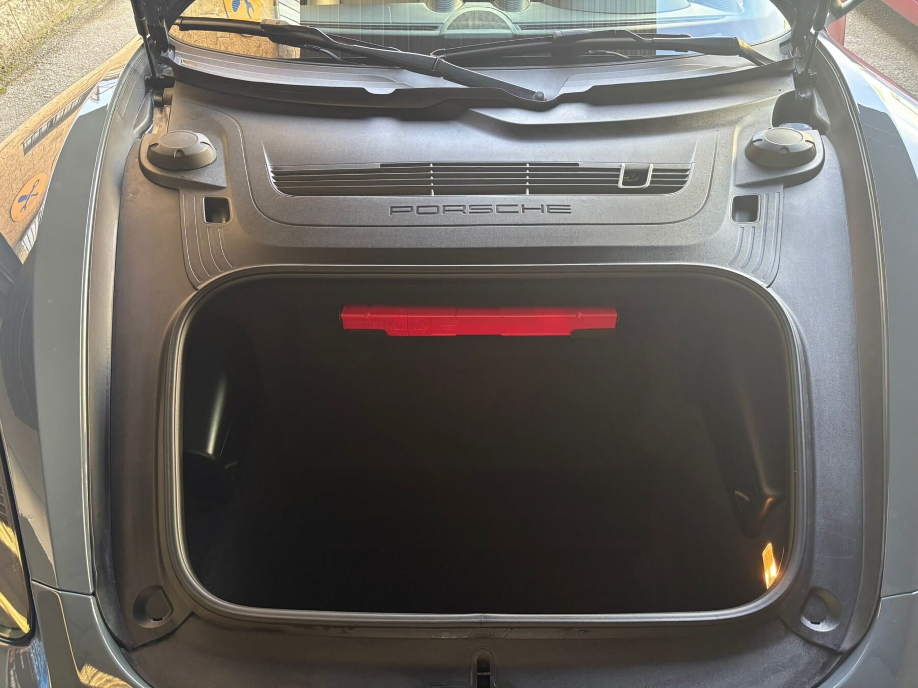 PORSCHE 718 Cayman 2.0