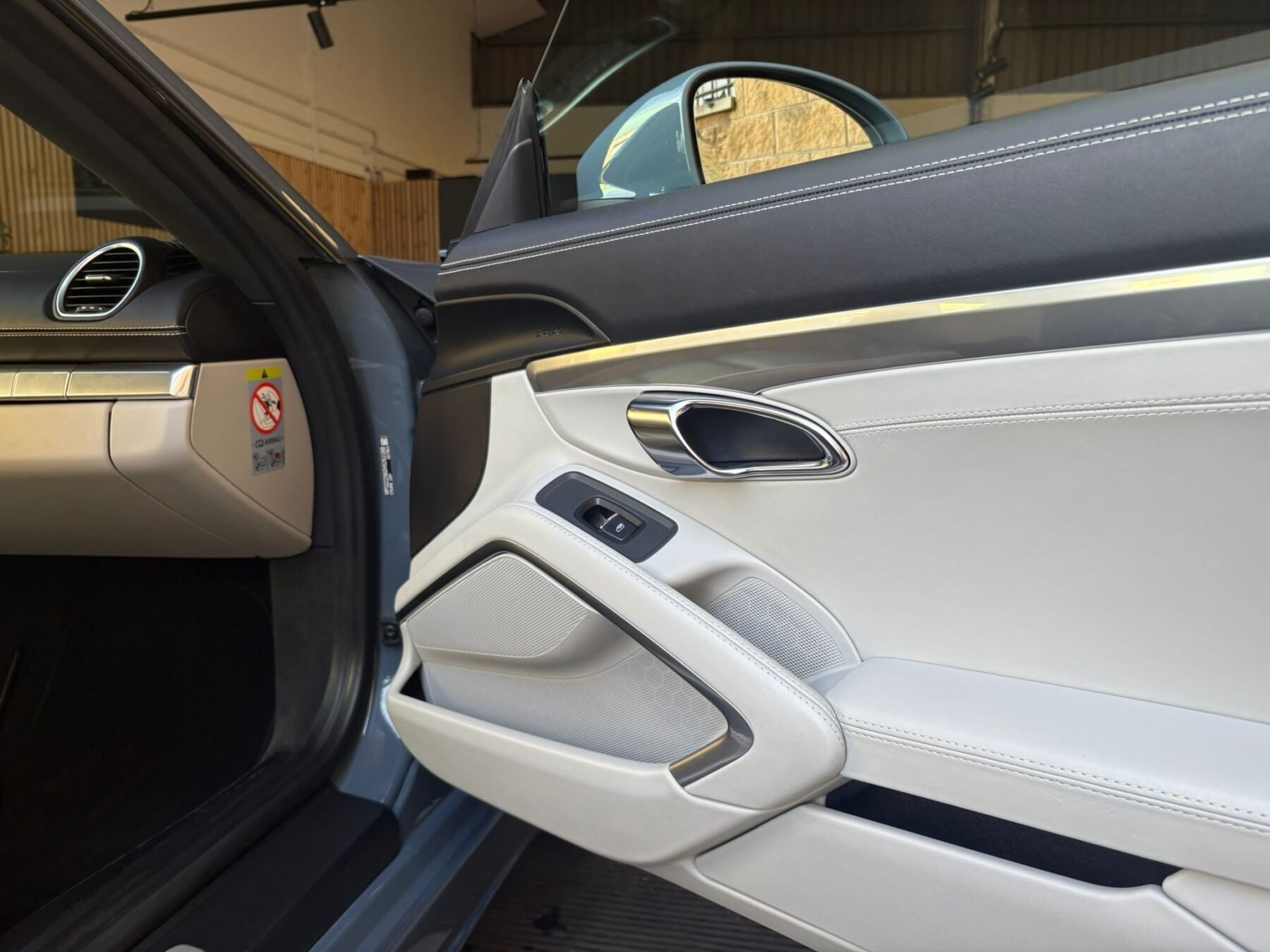 PORSCHE 718 Cayman 2.0