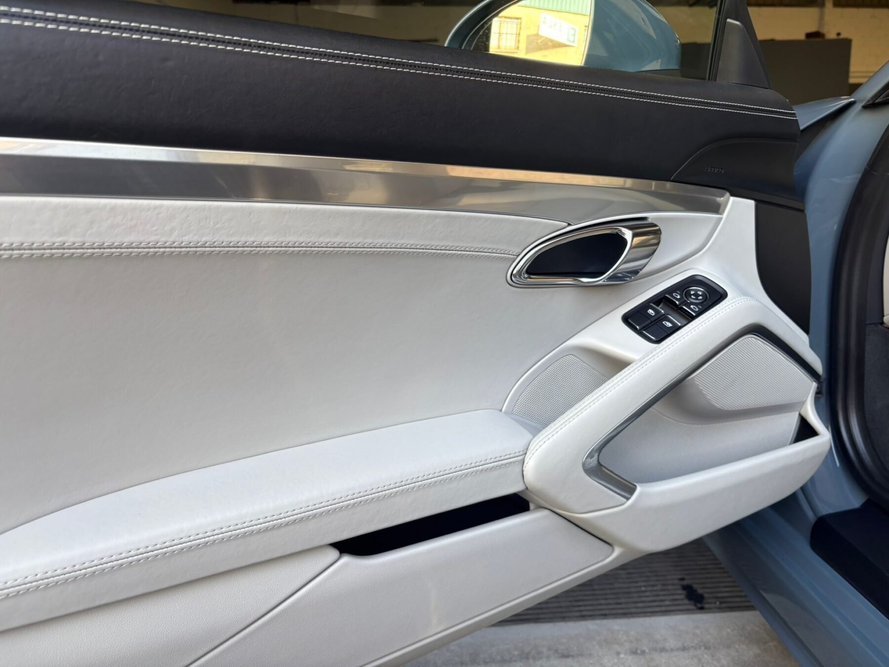 PORSCHE 718 Cayman 2.0