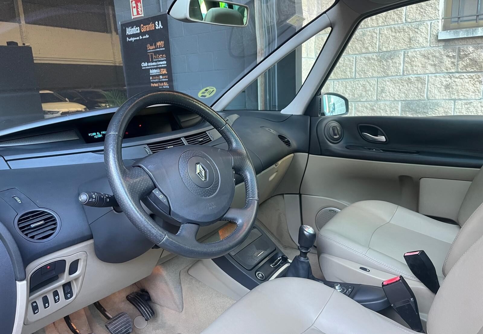 RENAULT ESPACE 2.0 dCi 