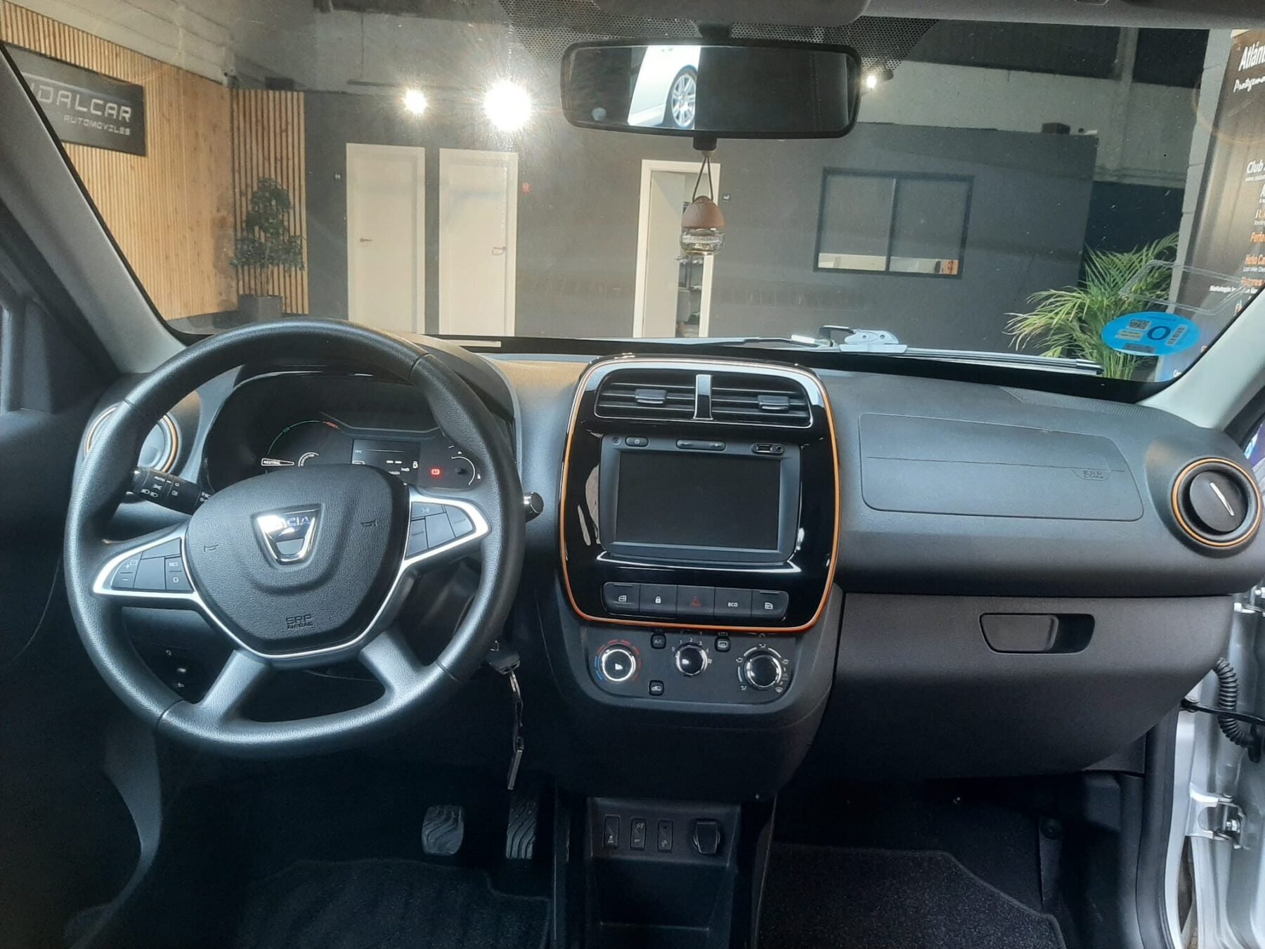 DACIA SPRING 100% ELÉCTRICO