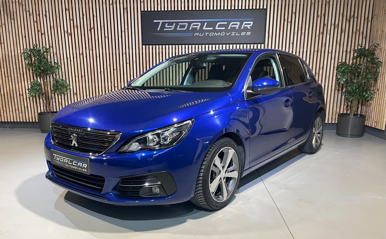 PEUGEOT 308 1.5 HDi 