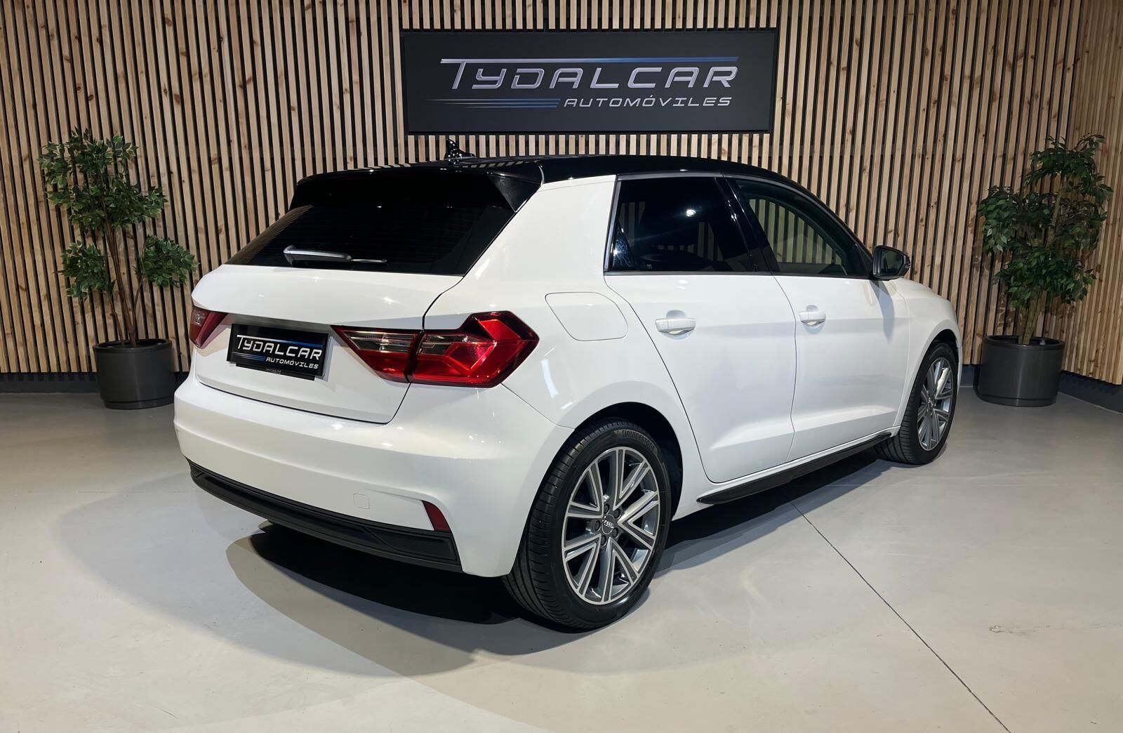 AUDI A1 1.0