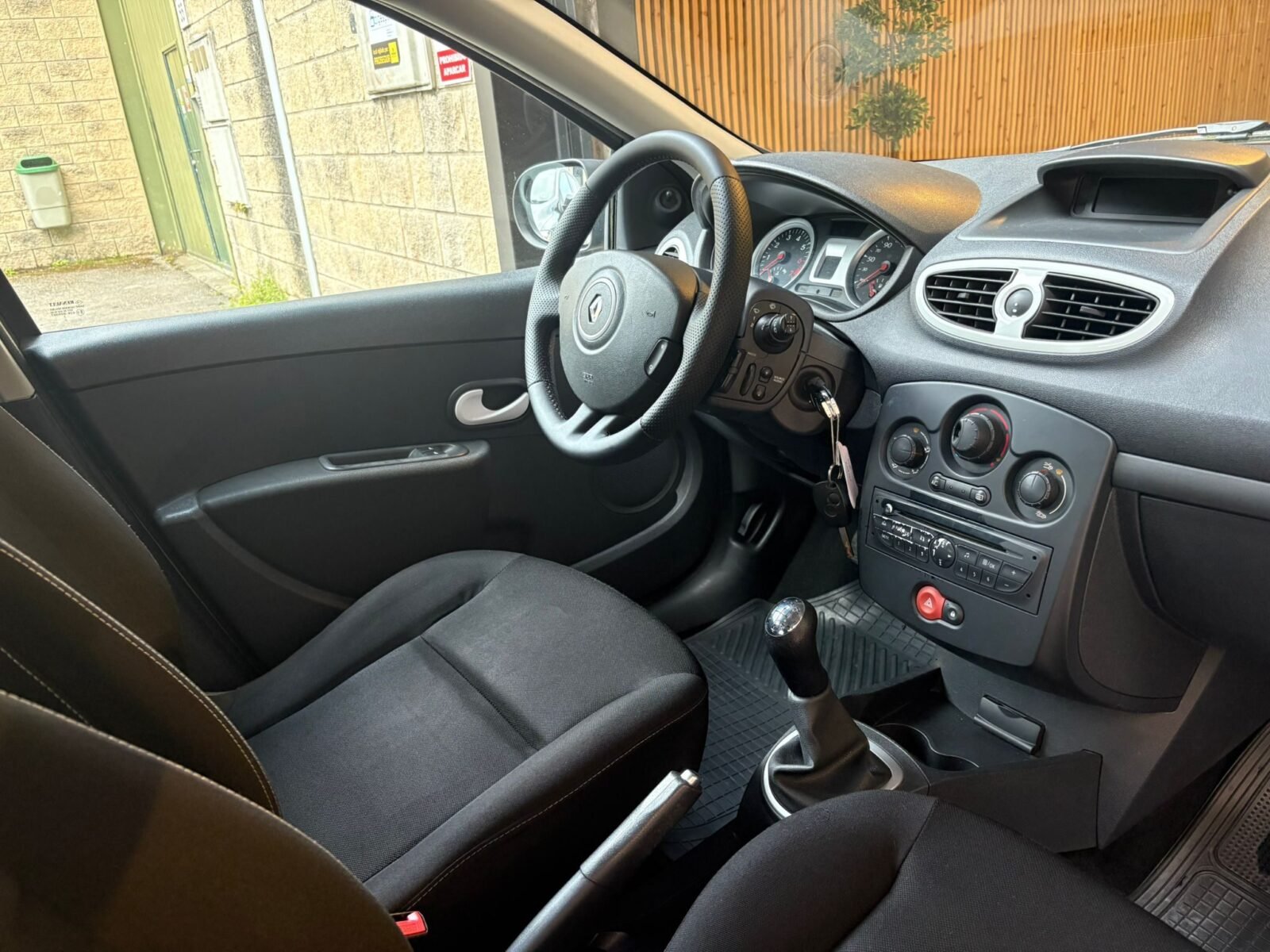 RENAULT Clio 1.2i