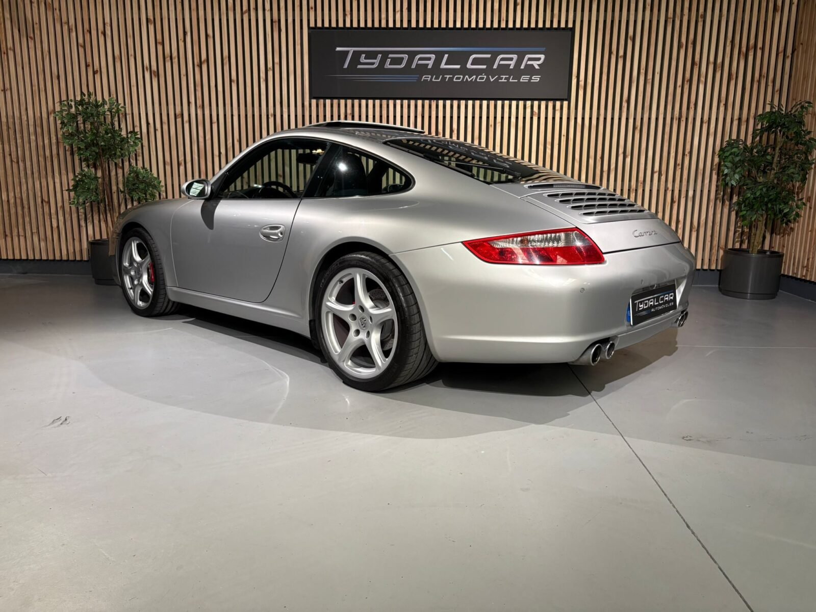 PORSCHE 911 3.6
