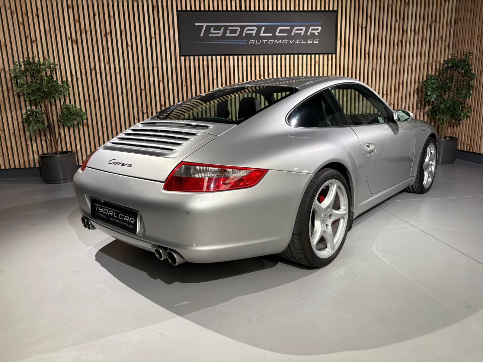 PORSCHE 911 3.6