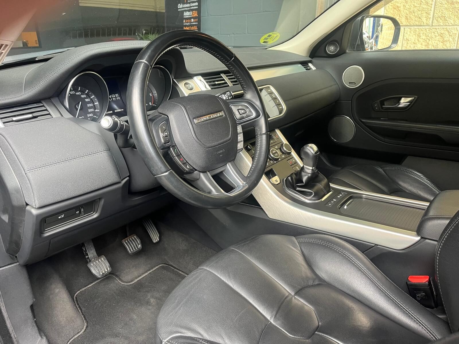 LAND-ROVER RANGE ROVER 4X4 2.2